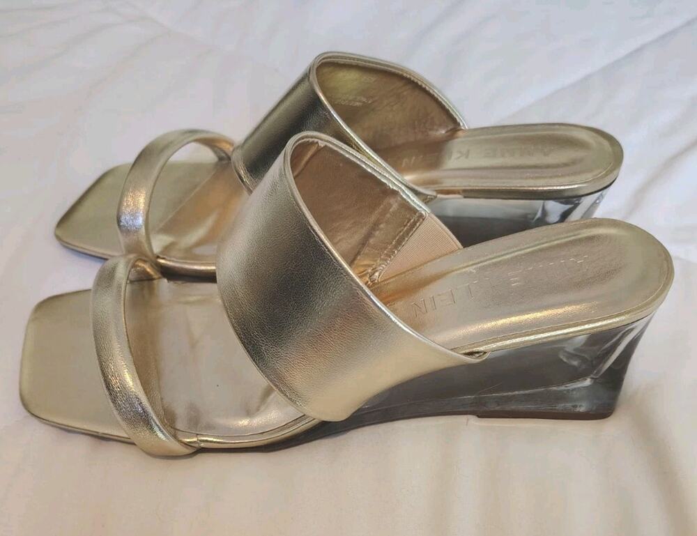 Anne Klein Rybaia Gold Metallic Clear Wedge Sandals Mules Sz 8.5M Brazil